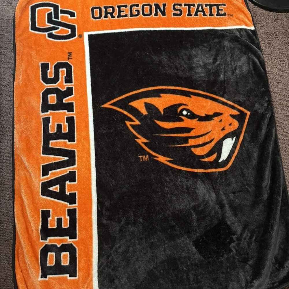 Oregon State Beavers Blanket Throw